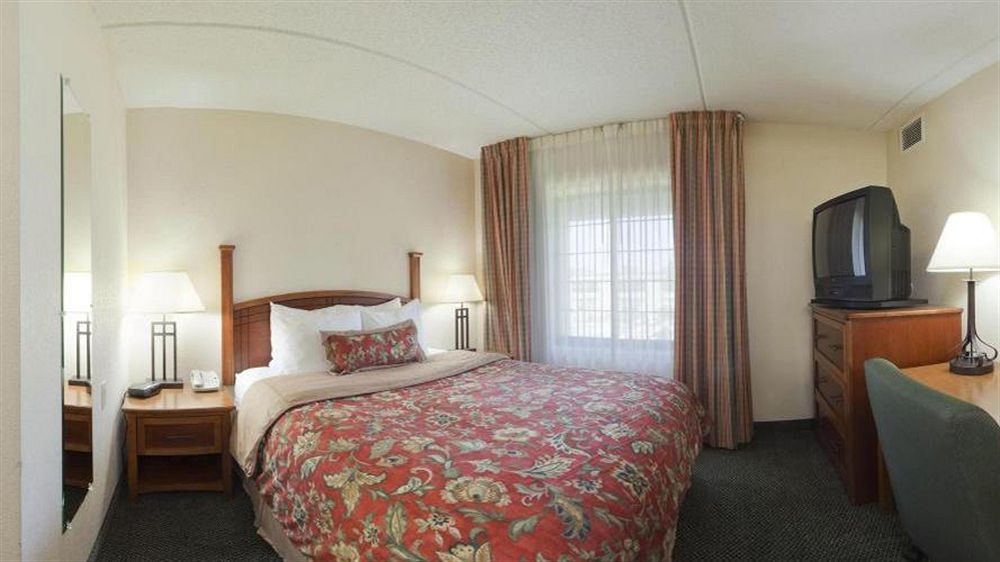 Staybridge Suites Wilmington-Newark By Ihg Dış mekan fotoğraf