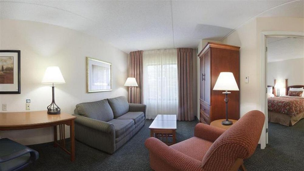 Staybridge Suites Wilmington-Newark By Ihg Dış mekan fotoğraf